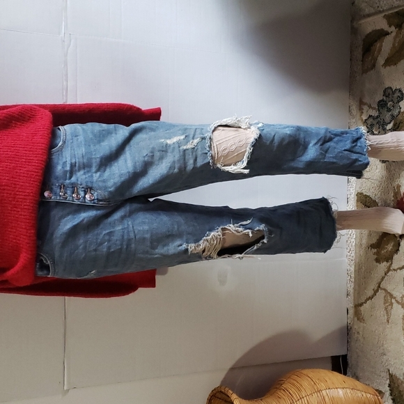 WILD FABLE DISTRESSED JEAN'S - Picture 3 of 7
